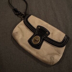 Vintage 90s Coach Wristlet